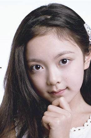 王杨杨个人资料,才华横溢的年轻才俊，多领域成就斐然